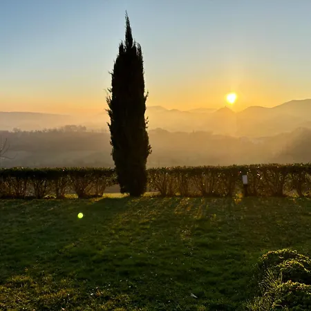 Villa Colticciola Agriturismo Marche Farm stay