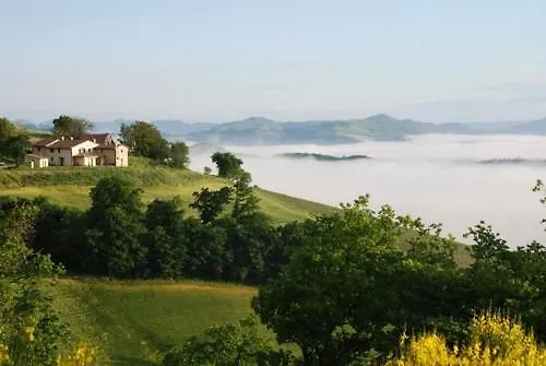 Villa Colticciola Agriturismo Marche Lantgård Cagli