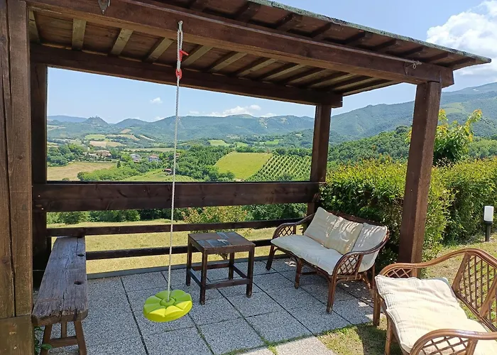 Villa Colticciola Agriturismo Marche Lantgård Cagli